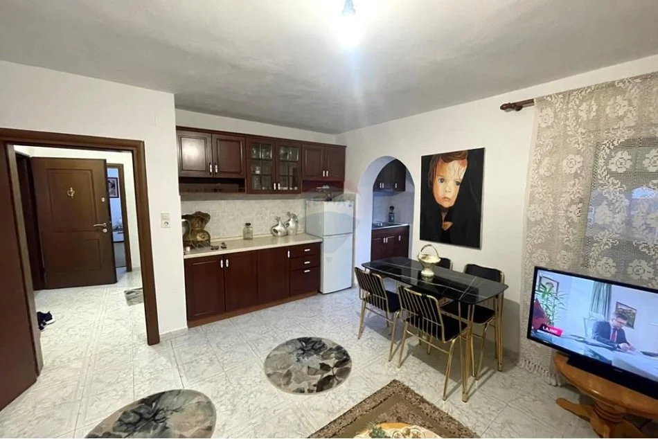 Tirane, shes apartament 1+1 , 55 m² 85.000 € (Tregu elektrik)