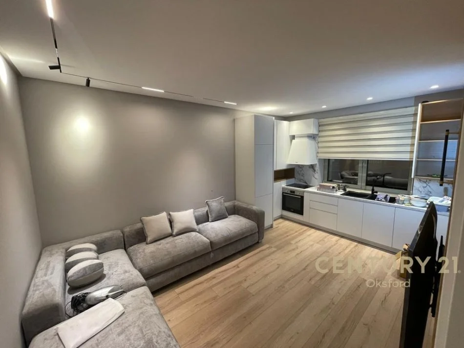 Tirane, jepet me qera apartament 2+1+Aneks+Ballkon Kati 1, 78 m² 240.000 € (PRANE KESH)