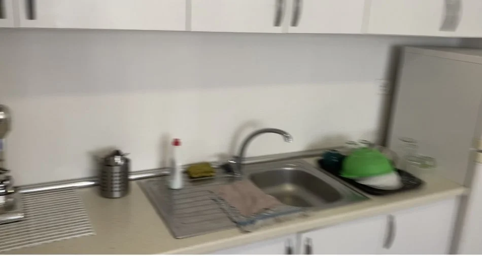 Tirane, jepet me qera apartament 2+1 Kati 3, 80 m² 350€ (5 Maji