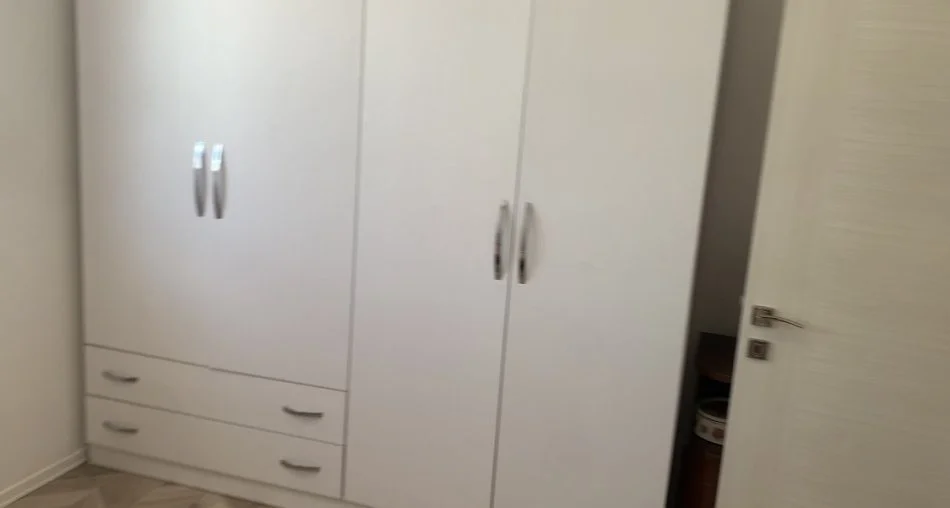 Tirane, jepet me qera apartament 2+1 Kati 3, 80 m² 350€ (5 Maji