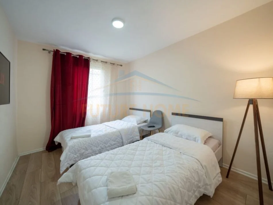 Tirane, jepet me qera apartament 2+1+Ballkon Kati 3, 60 m² 600 € (Bajram Curri)