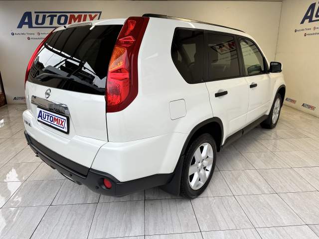 Tirane, shes xhip Nissan x-trail Viti 2007, 6.900 Euro