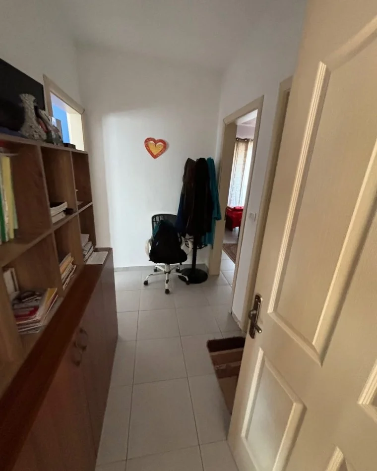 Tirane, shitet apartament 2+1 Kati 8, 130 m² 