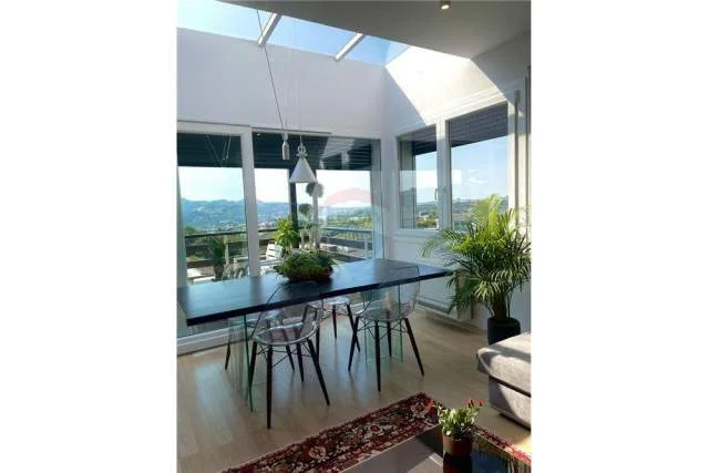 Tirane, jepet me qera apartament 2+1+BLK Kati 0, 130 m² 1.400 Euro (Long Hill Residence)