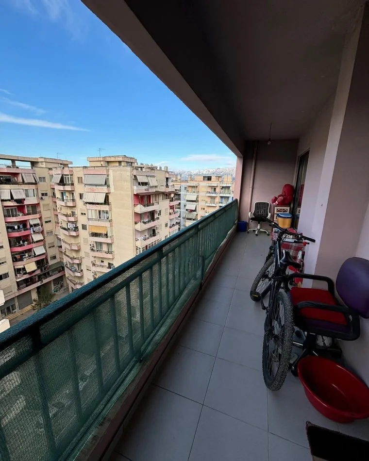 Tirane, shitet apartament 2+1 Kati 8, 130 m² 