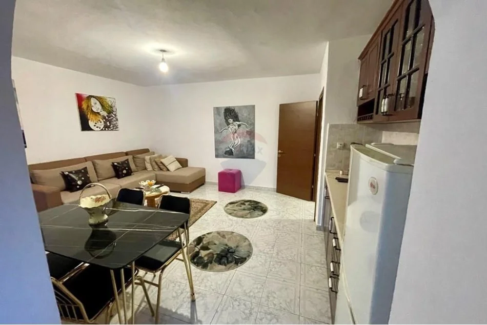 Tirane, shes apartament 1+1 , 55 m² 85.000 € (Tregu elektrik)