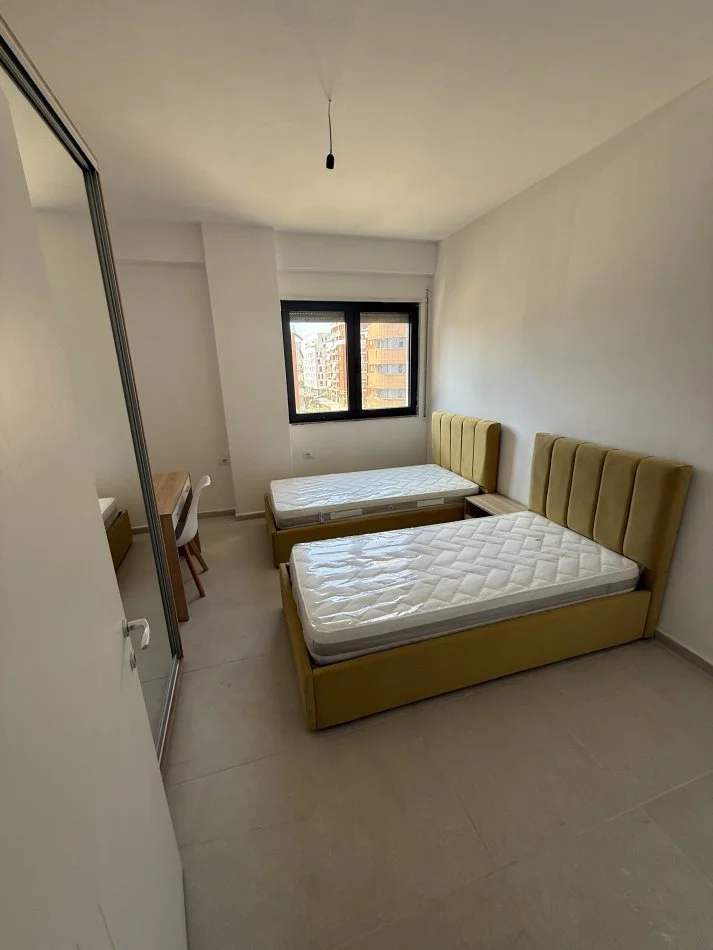 Tirane, shitet apartament 2+1+Ballkon Kati 4, 104 m² 177.000 € (Oasis Residence Astir I sapomobiluar)