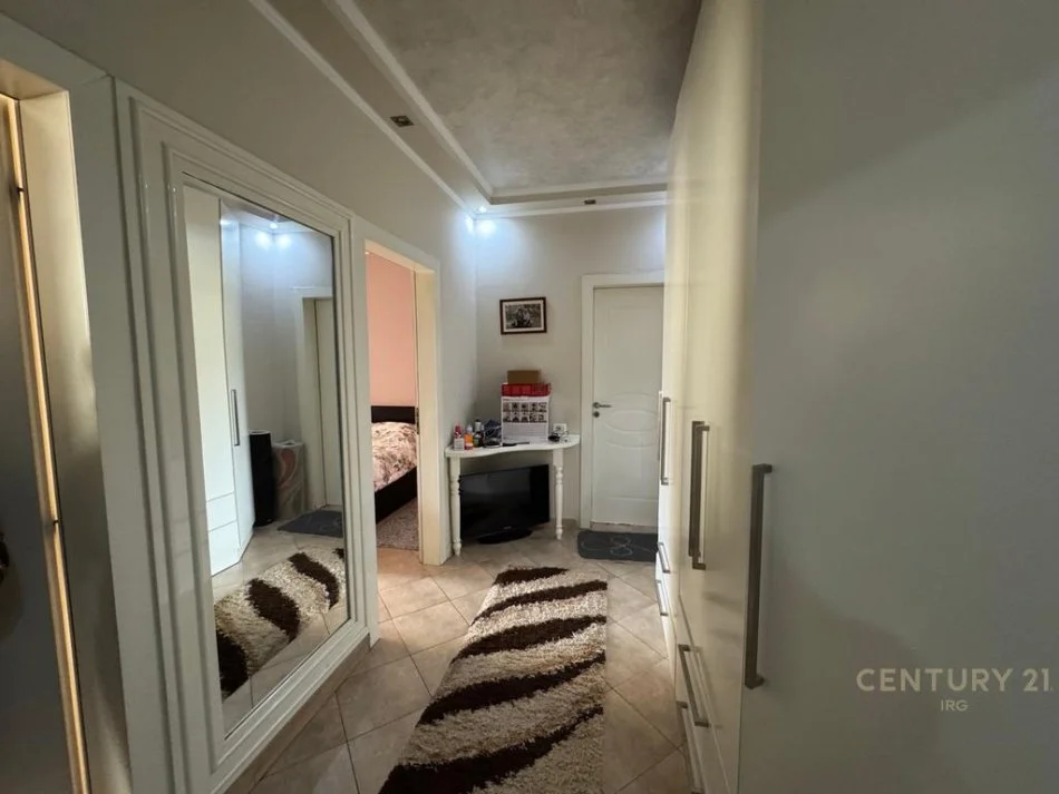 Tirane, shitet apartament 1+1 Kati 2, 75 m² 78.000 € 