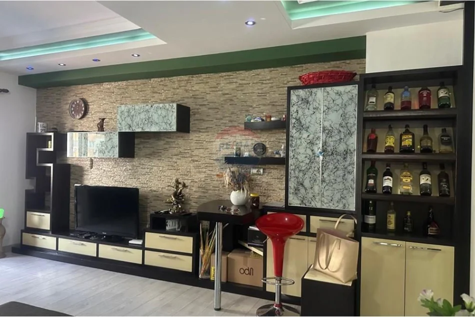 Tirane, shitet apartament 2+1+Ballkon , 110 m² 186.000 € (Jordan Misja, prane Hipotekes)