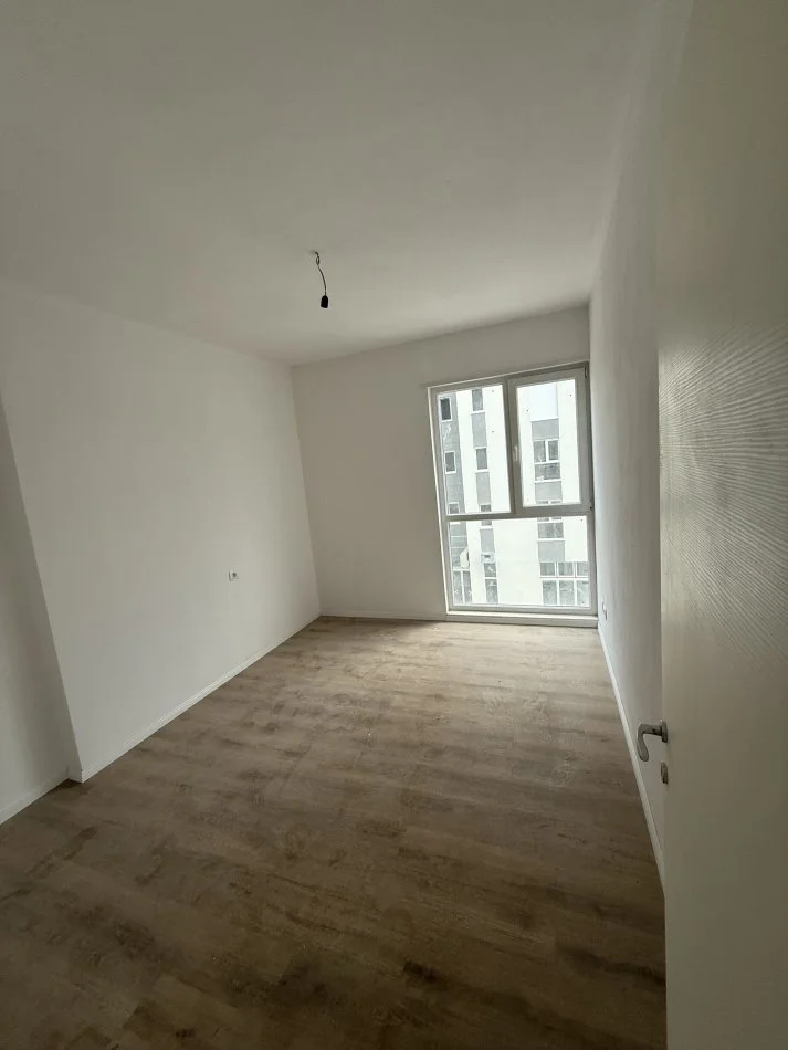 Tirane, shitet apartament 2+1+Ballkon Kati 2, 84 m² 93.001 € (Univers City Okazion Gati Per Banim Prane Parkut)
