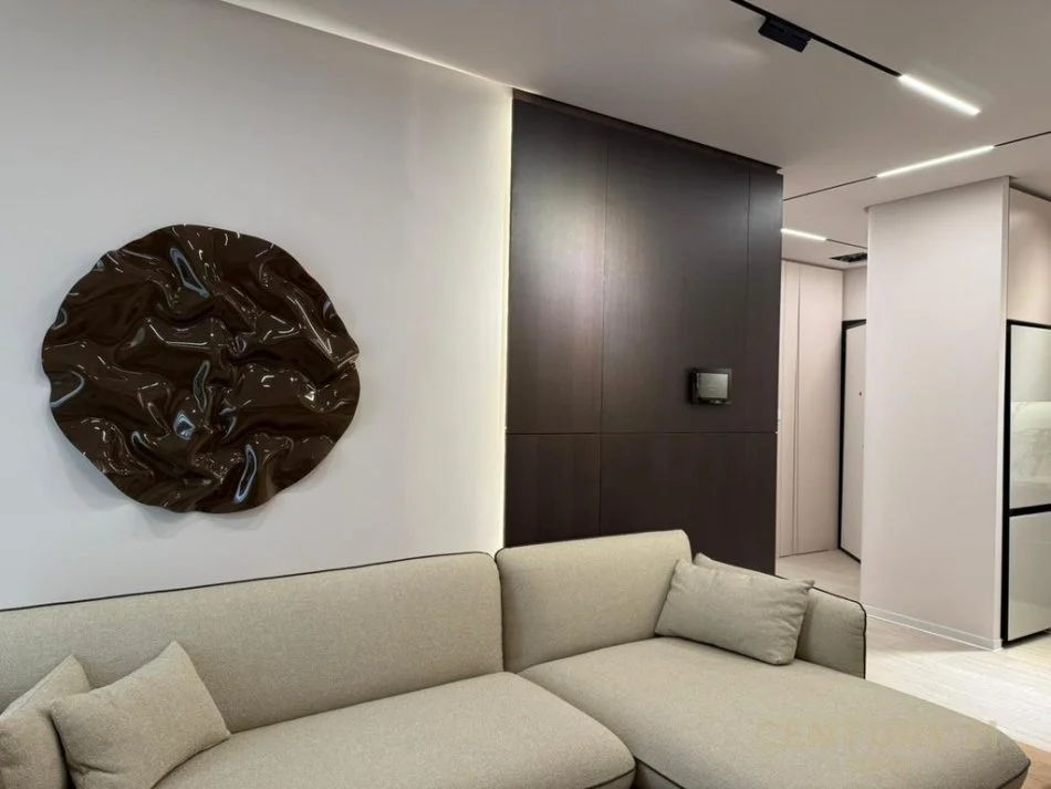 Tirane, jepet me qera apartament 1+1+Aneks+Ballkon Kati 13, 74 m² 1.200 € (GOLDEN TOWER)