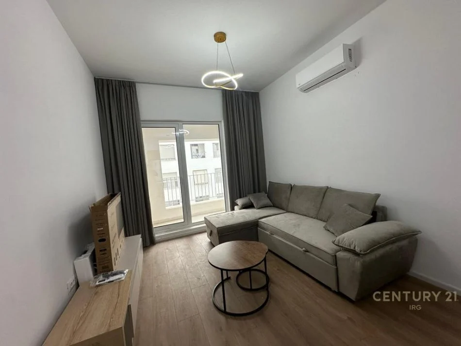 Tirane, jepet me qera apartament 2+1 Kati 5, 75 m² 550 € 