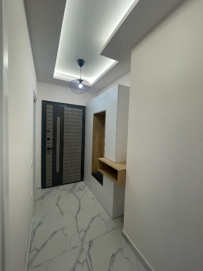 Tirane, shitet apartament 1+1+Ballkon Kati 4, 67 m² (Rruga 3 deshmoret, yzberisht)