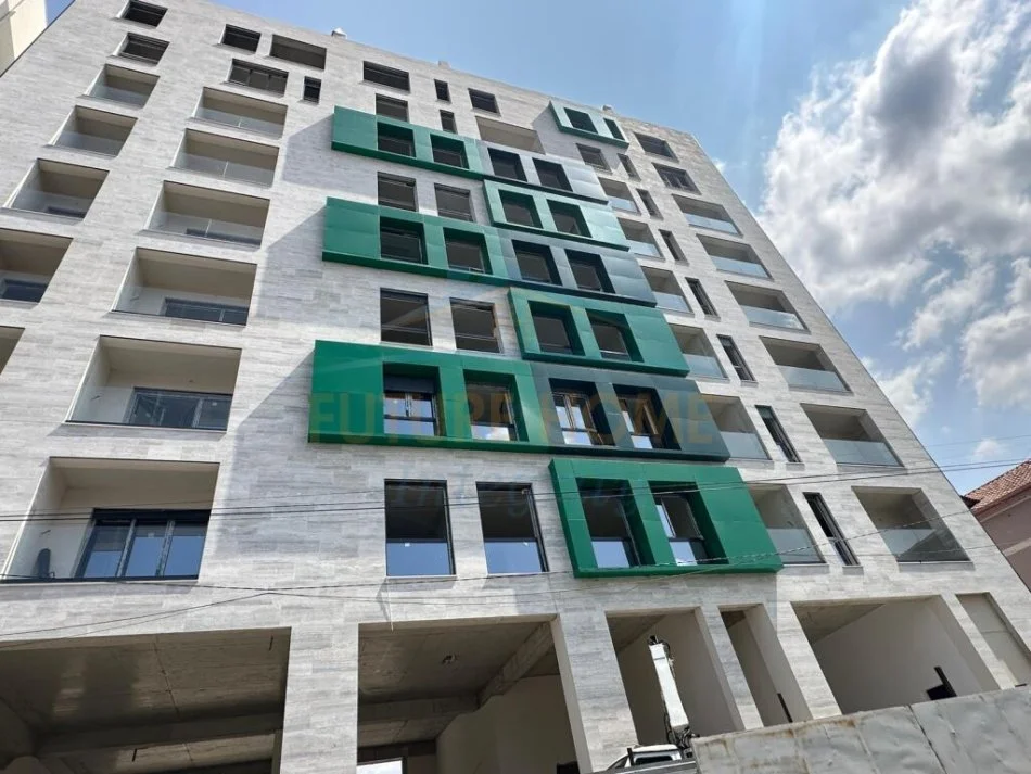 Tirane, shitet apartament 1+1+Ballkon Kati 5, 57 m² 110.000 € (Jordan Misja)