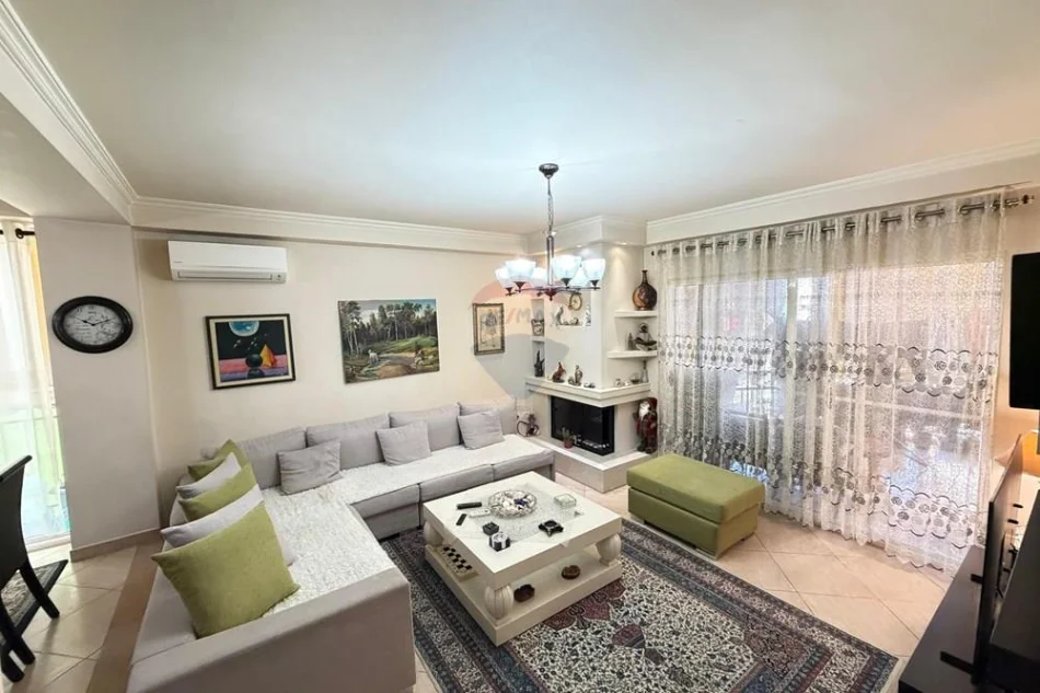 Tirane, shitet apartament 2+1 , 100 m² 320.000 € 