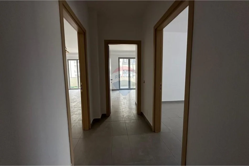 Tirane, shitet apartament 2+1 , 104 m² 157.000 € 