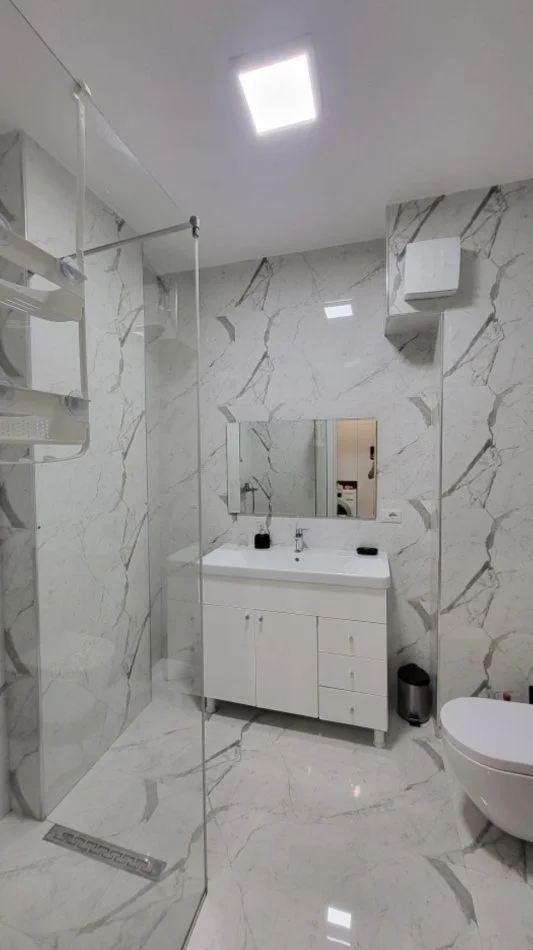 Tirane, jepet me qera apartament 2+1 Kati 2, 60 m² 692.325.615 € (Truga Eduard Mano)