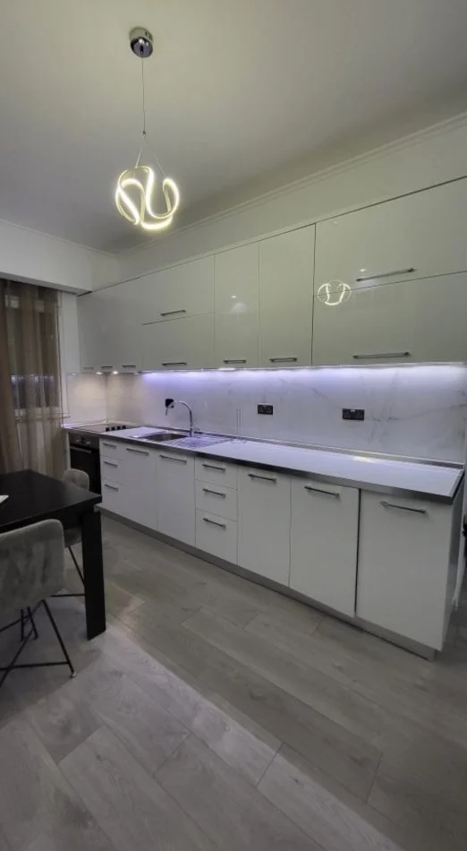 Tirane, jepet me qera apartament 2+1 Kati 2, 60 m² 692.325.615 € (Truga Eduard Mano)