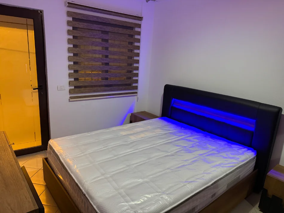 Tirane, jepet me qera apartament 1+1+Aneks+Ballkon Kati 0, 73 m² 420 € (Don Bosko)