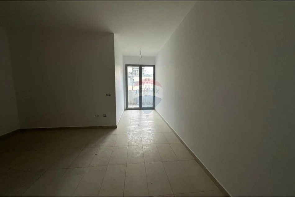 Tirane, shitet apartament 1+1 , 81 m² 122.000 € 
