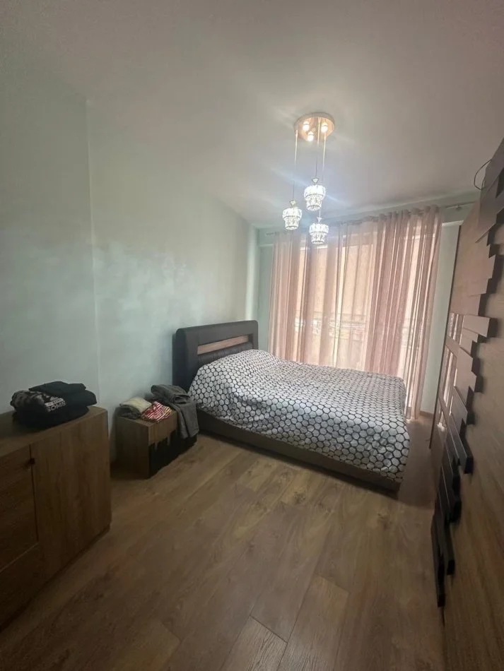 Tirane, jepet me qera apartament 2+1+Aneks+Ballkon Kati 3, 103 m² 500 € (Loni Ligori)