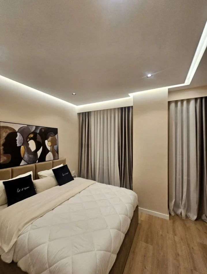 📣 SHITET SUPER Apartament 2+1 📍 Prane Pazarit Te Ri 🛣️ Rruga "Tefta Tashko Koco" ✨