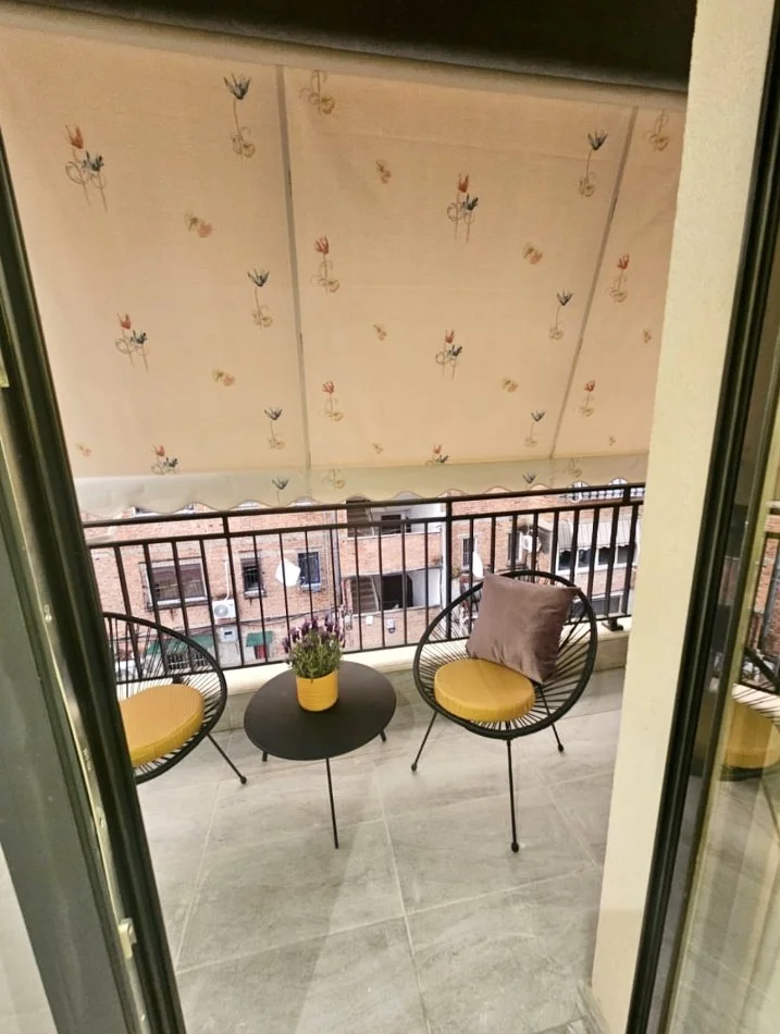 📣 SHITET SUPER Apartament 2+1 📍 Prane Pazarit Te Ri 🛣️ Rruga "Tefta Tashko Koco" ✨