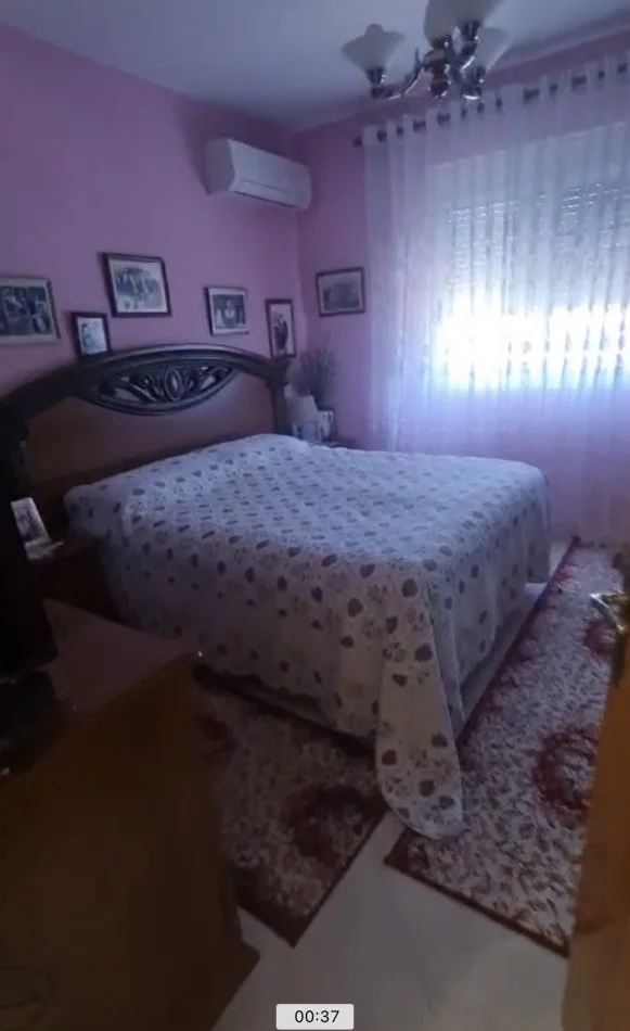 Tirane, jepet me qera 2+1 Kati 4, 90 m² 500 € (Gongresi lushnjes)