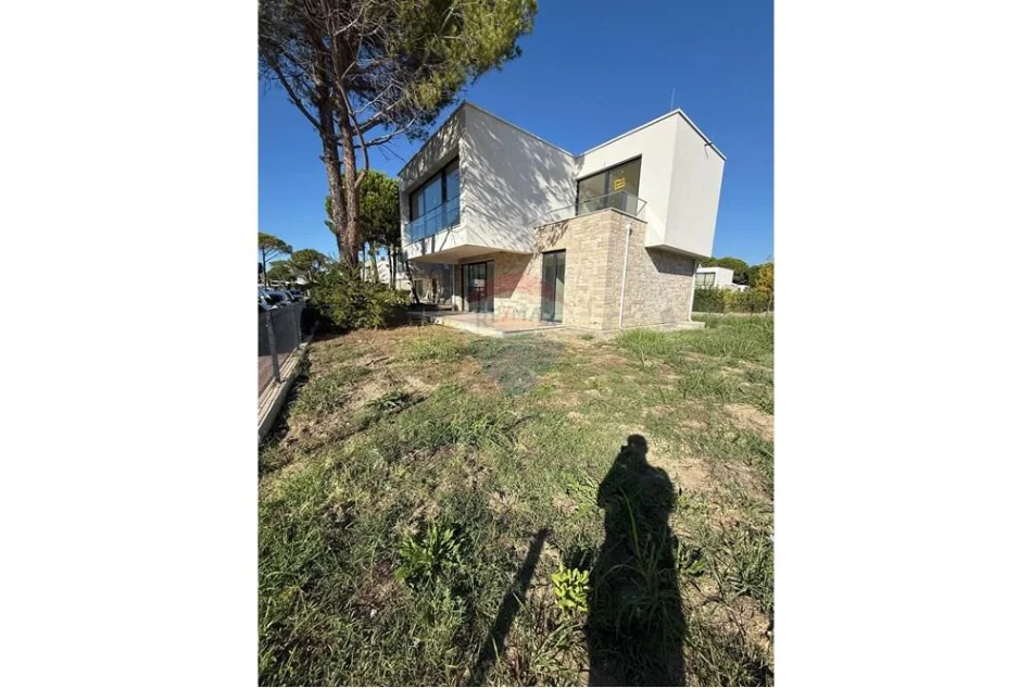 Durres, shitet 2 Katshe , 600 m² (San Pietro Residence)