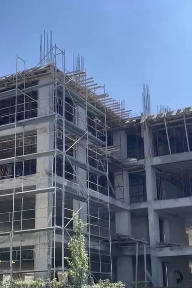 Tirane, shitet apartament 1+1 Kati 4, 75 m² 52.700 € (Rruga Teuta tek Ulliri)