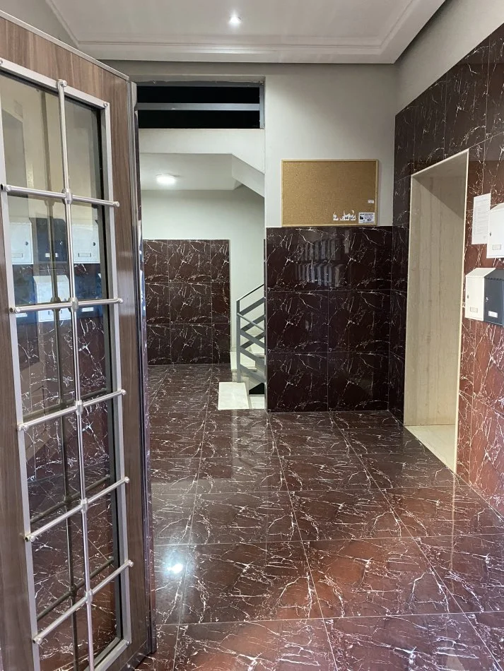 Tirane, shitet apartament 2+1+Ballkon Kati 6, 102 m² 195.000 €