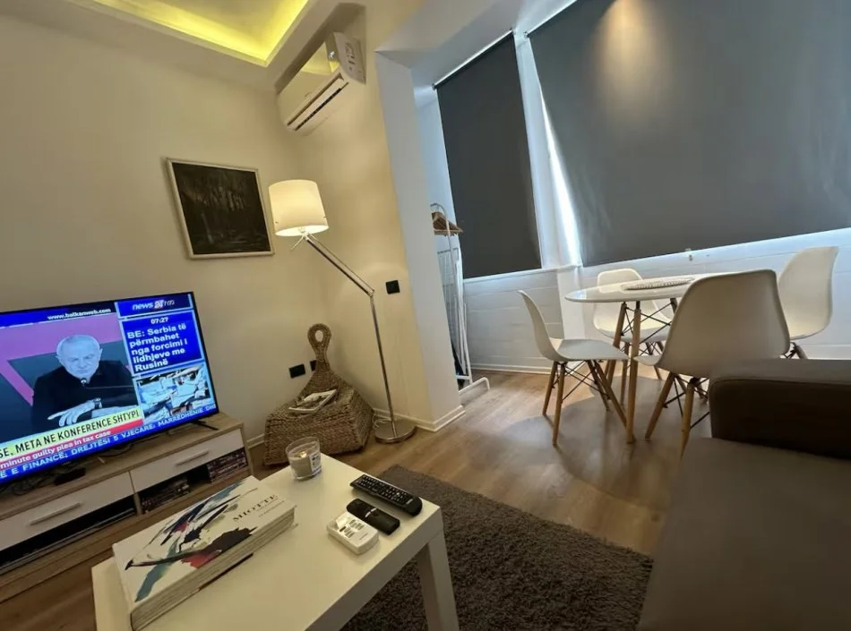 Durres, jepet me qera apartament 1+1+Aneks Kati 5, 68 m² 400 € (Durres)