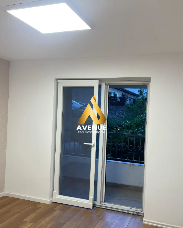 Tirane, jepet me qera apartament Kati 2, 78 m² 800 € (Te Materniteti)