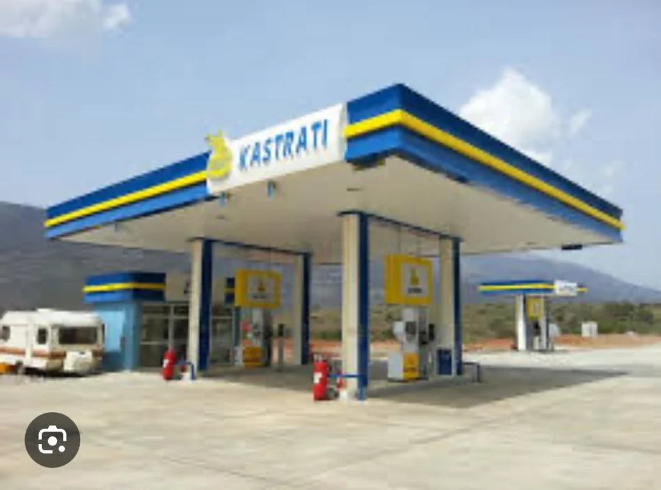 Kukes, jap me qera ambjent biznesi Kati 0, 12.000 m² 1.600 € (Rruga e kombit Morine kukes)