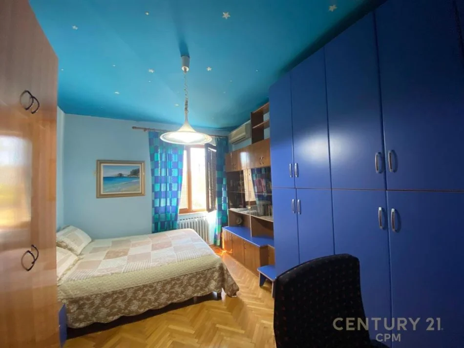 Tirane, jepet me qera apartament 2+1 Kati 3, 82 m² 750 € (Stadiumi Dinamo)