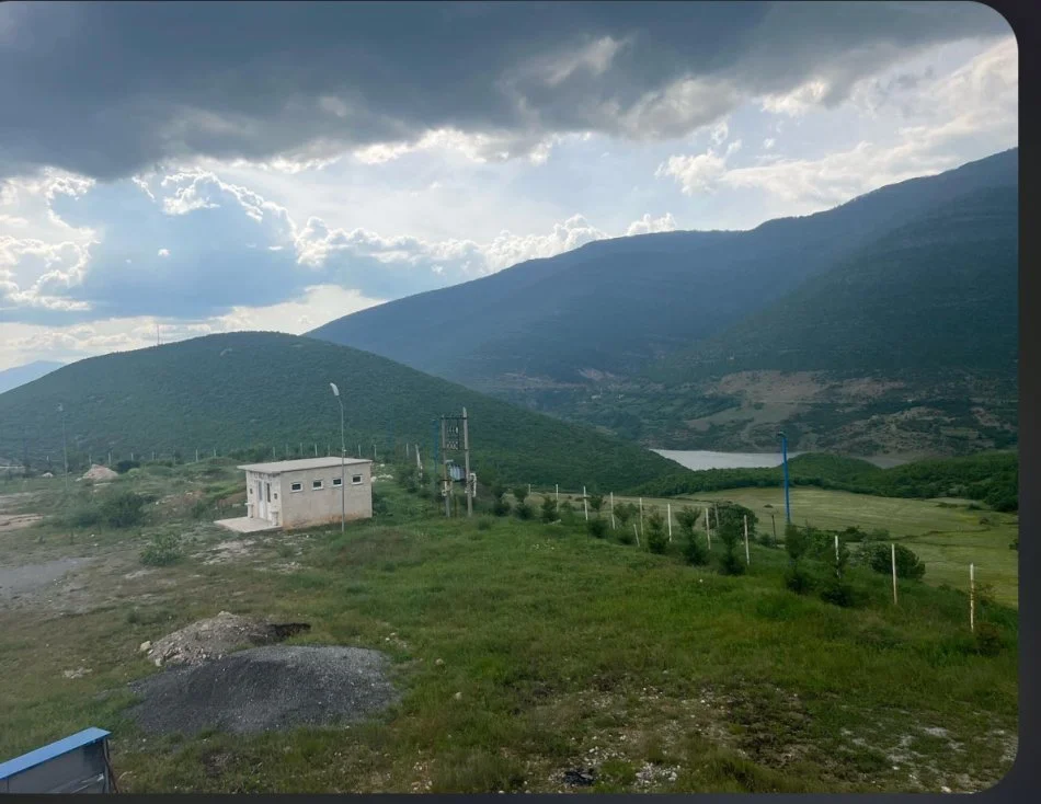 Kukes, jap me qera ambjent biznesi Kati 0, 12.000 m² 1.600 € (Rruga e kombit Morine kukes)
