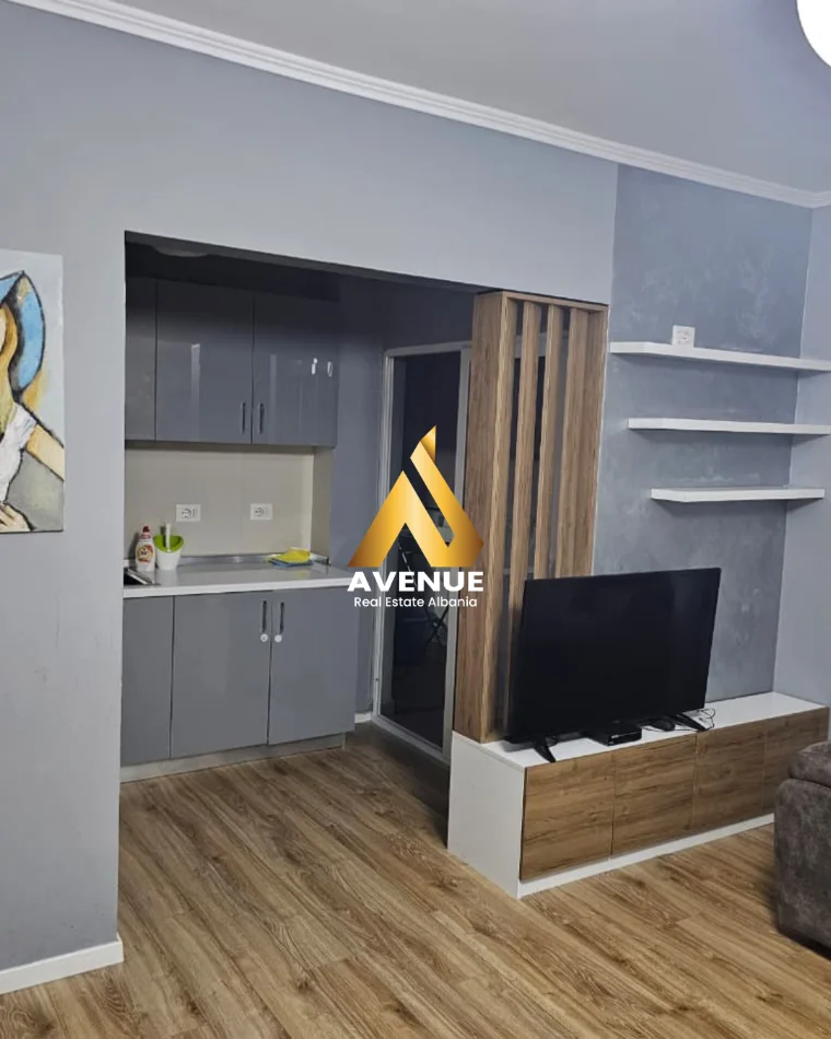 Tirane, jepet me qera apartament 2+1 Kati 5, 72 m² 600 € (Rruga Kadri Roshi)