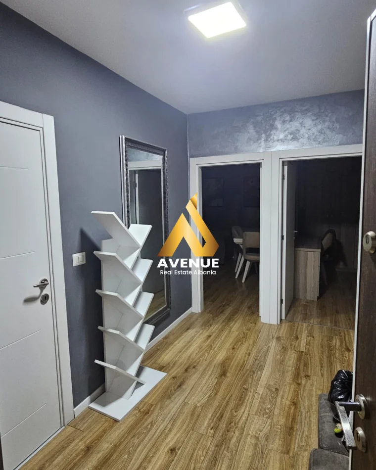 Tirane, jepet me qera apartament 2+1 Kati 5, 72 m² 600 € (Rruga Kadri Roshi)