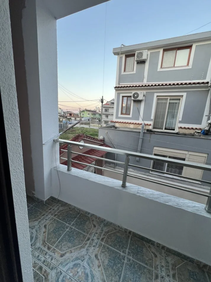 Durres, jepet me qera apartament 1+1+Ballkon Kati 2, 60 m² 200 € 