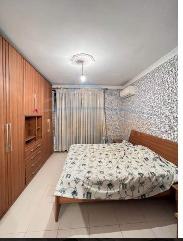 Tirane, jepet me qera apartament 2+1 Kati 5, 115 m² 480 Euro (Kodra e Diellit 1)