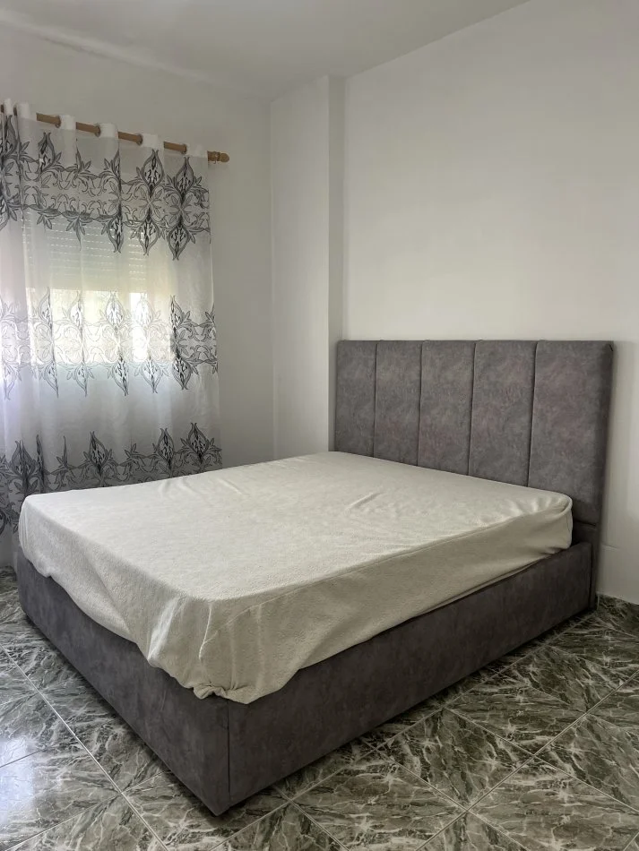 Tirane, jepet me qera apartament 2+1+Ballkon Kati 7, 90 m²500 € (Don Bosko)