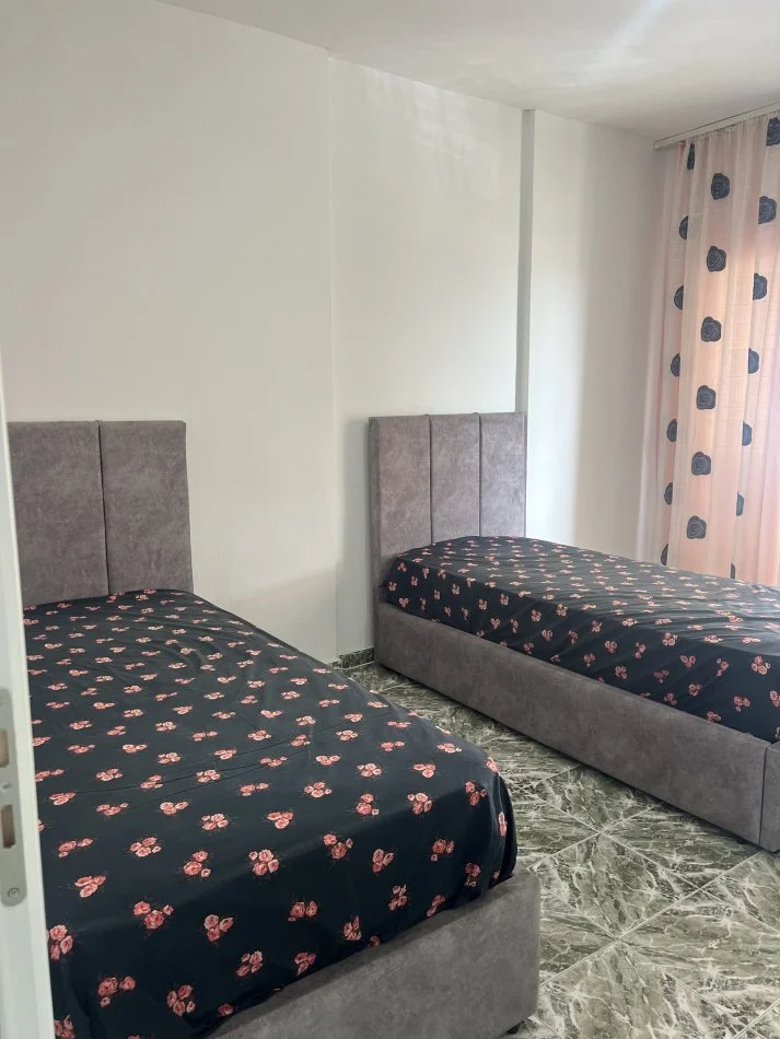 Tirane, jepet me qera apartament 2+1+Ballkon Kati 7, 90 m²500 € (Don Bosko)