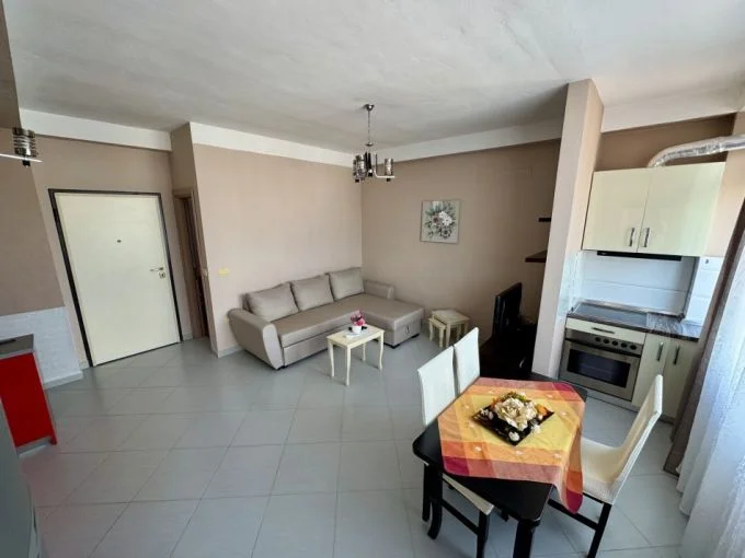 Tirane, jepet me qera 1+1 Kati 6, 56 m² 500 € 