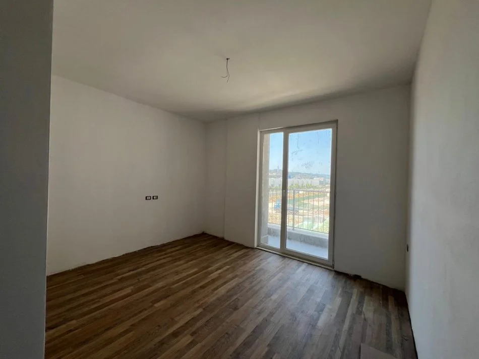 Tirane, shitet apartament 2+1+Ballkon Kati 2, 125 m² 120.765 € (Univers City)