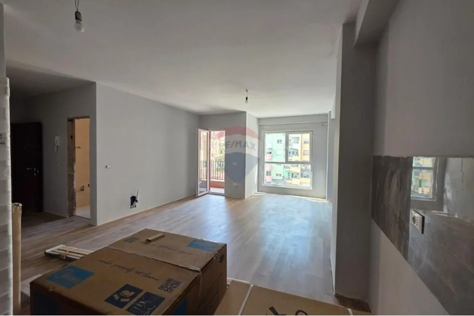 Tirane, shitet apartament 2+1 , 105 m² 207.000 € 