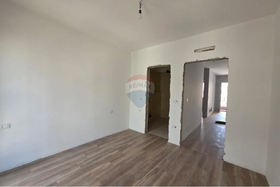 Tirane, shitet apartament 2+1 , 105 m² 207.000 € 