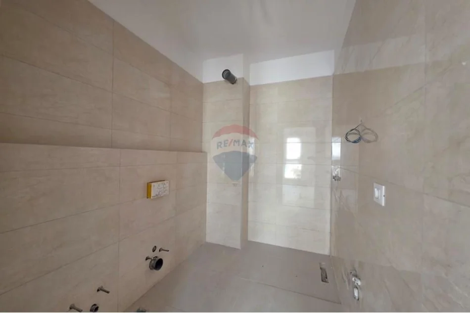 Tirane, shitet apartament 2+1 , 105 m² 207.000 € 