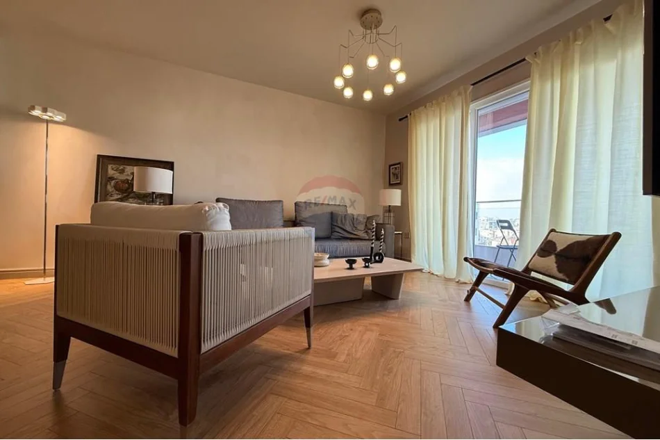 Tirane, shitet apartament 2+1 Kati 4, 107 m² 295.000 € (Ambasada Amerikane)