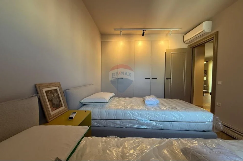 Tirane, shitet apartament 2+1 Kati 4, 107 m² 295.000 € (Ambasada Amerikane)