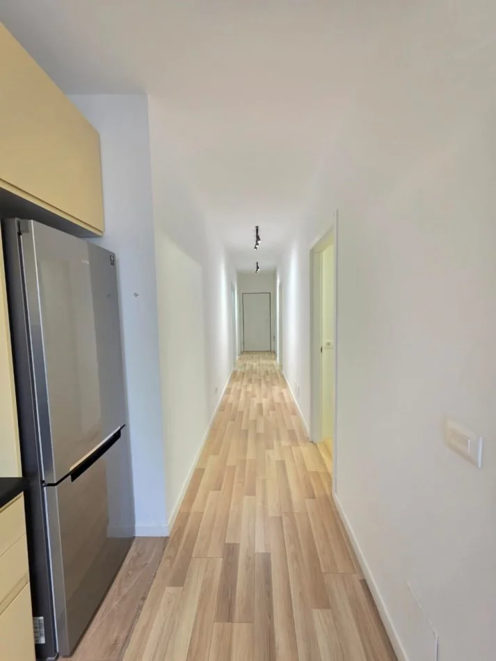 Tirane, jepet me qera apartament , 80 m² 850 € 